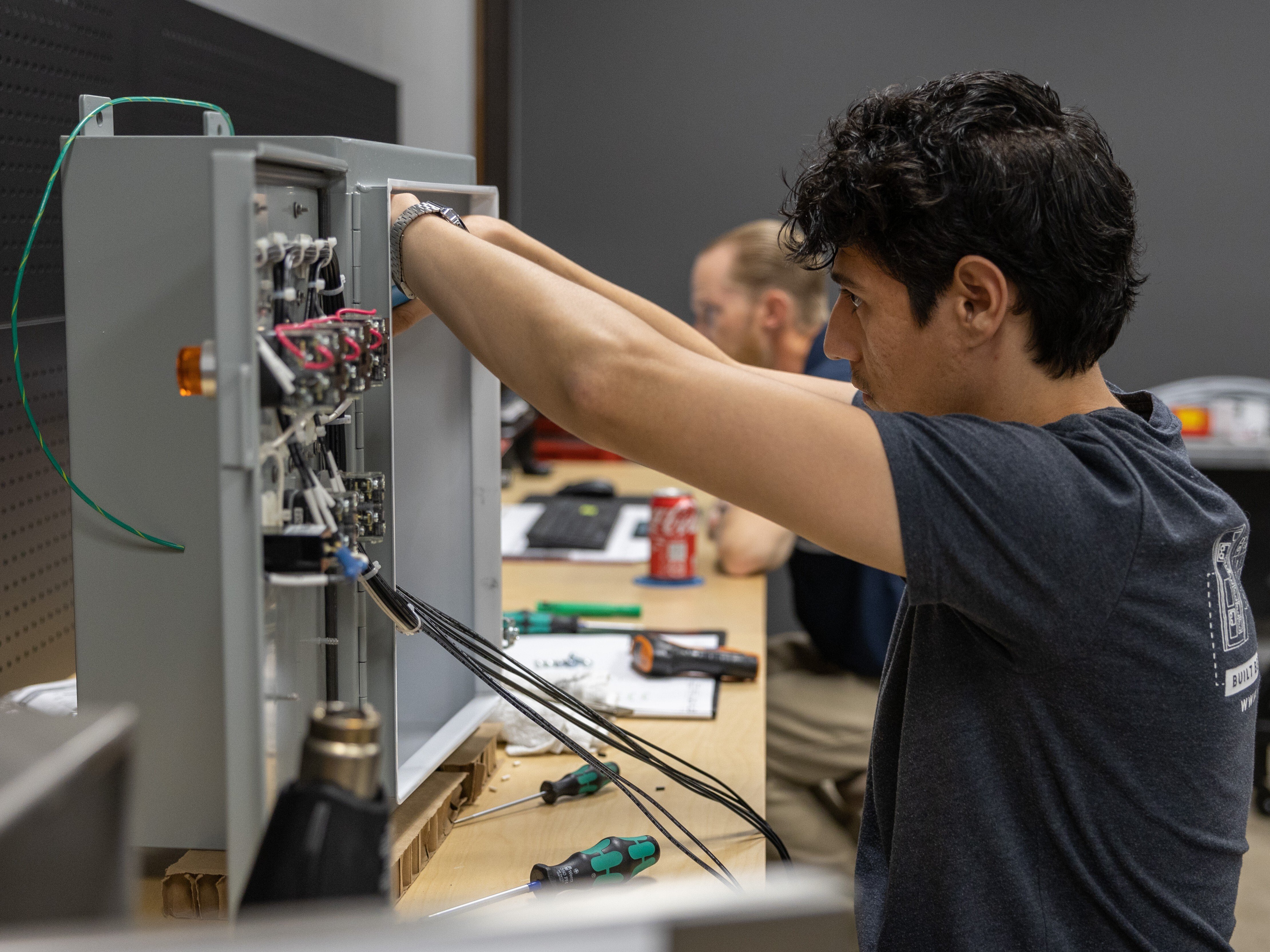 panel-Production-4x3
