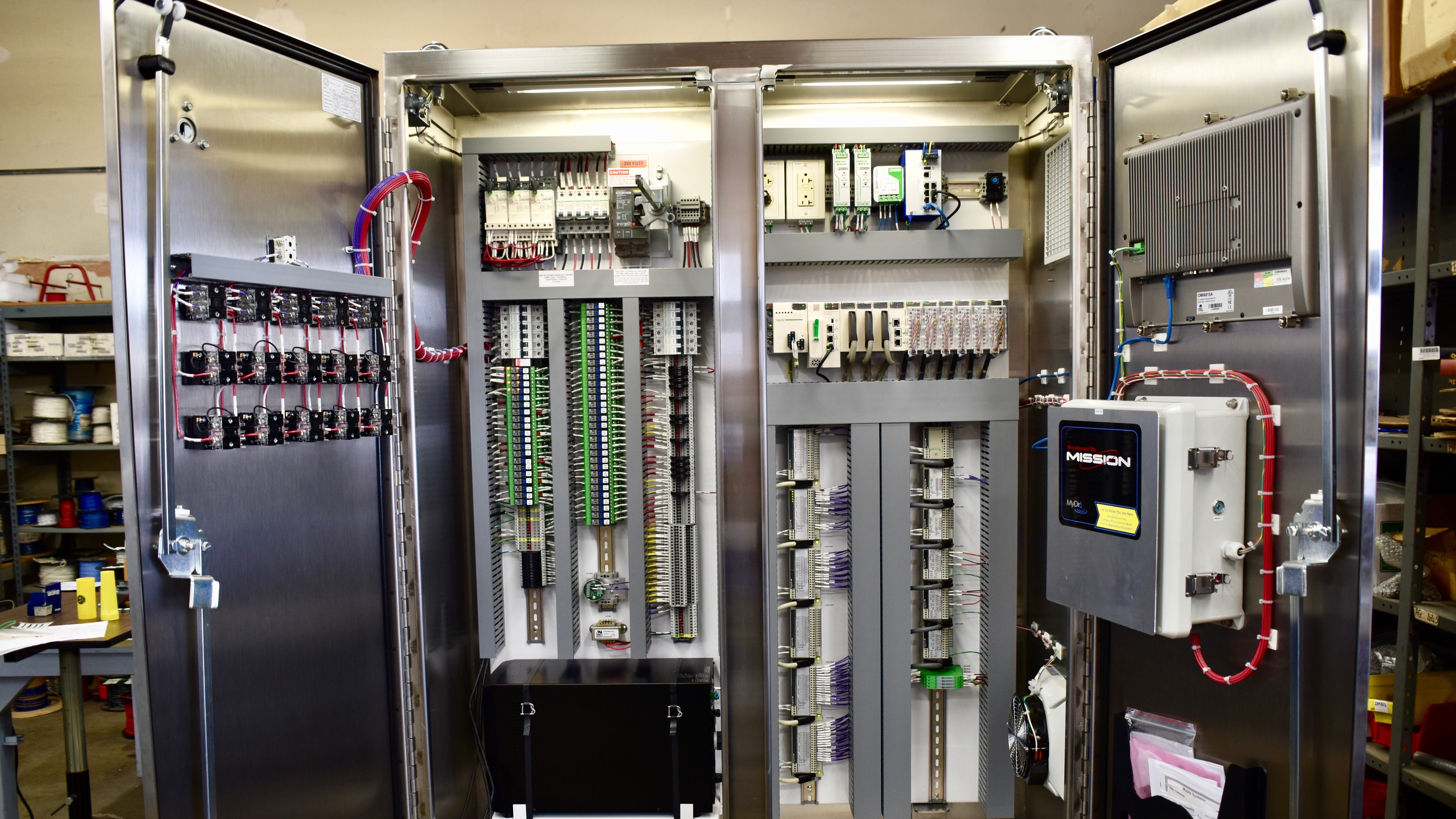 UL Control Panels 16x9